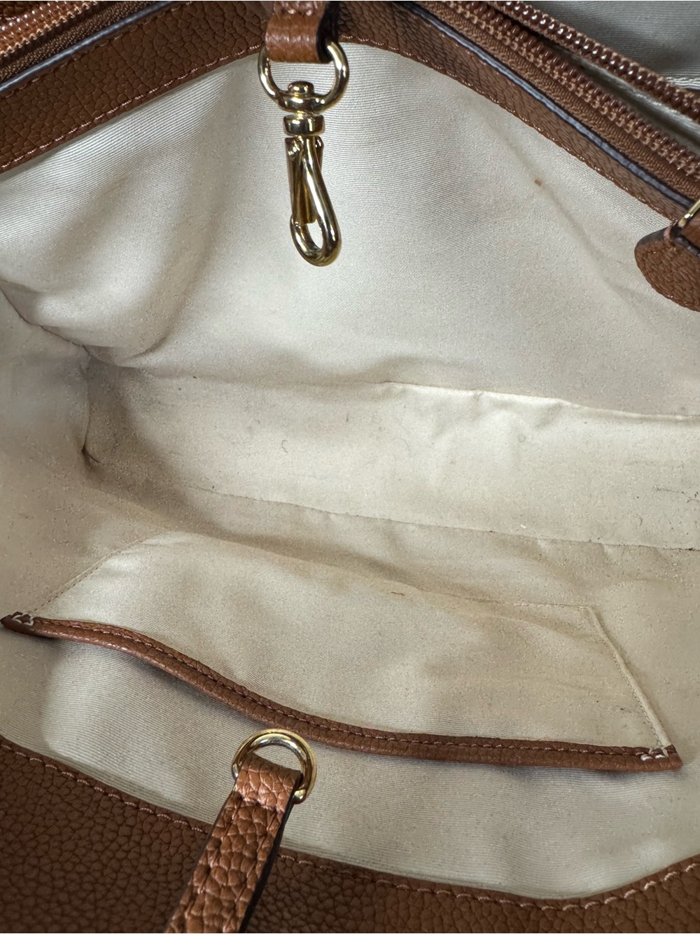 Lauren Ralph Lauren Quilted Pebble Leather Very Large Tote Bag - Picture 16 of 16